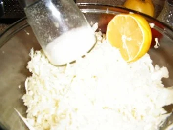 Rezept: Weißkrautsalat mit Tomaten Bild Nr. 3 Weißkrautsalat mit Tomaten - Rezept - Bild Nr. 3