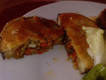 Panierte und gefüllte Auberginenscheiben - Rezept