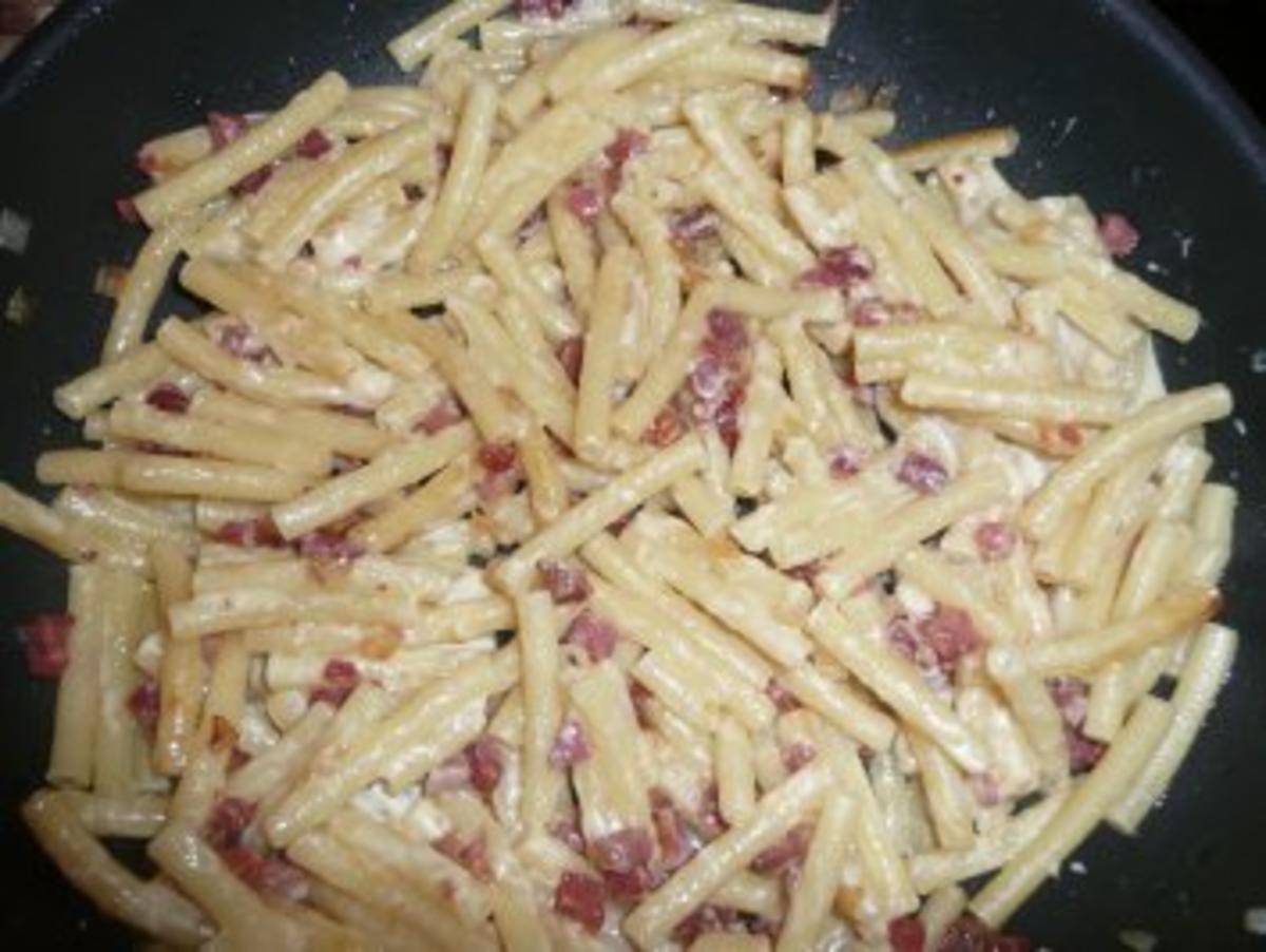 Maccaroni Cheese with Bacon and Onions - Rezept - Bild Nr. 4