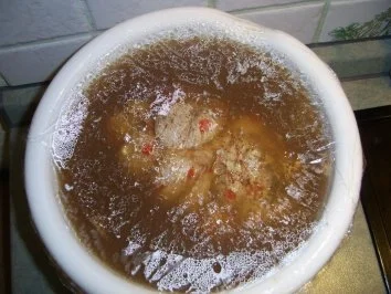 Gespickter Putenrollbraten mit Zwetschgenfüllung - Rezept - Bild Nr. 12