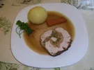 Gespickter Putenrollbraten mit Zwetschgenfüllung - Rezept