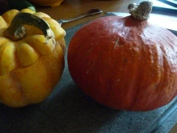 Rezept: Kürbis mit Gorgonzolafüllung Bild Nr. 2 Kürbis mit Gorgonzolafüllung - Rezept - Bild Nr. 2