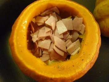 Rezept: Kürbis mit Gorgonzolafüllung Bild Nr. 5 Kürbis mit Gorgonzolafüllung - Rezept - Bild Nr. 5