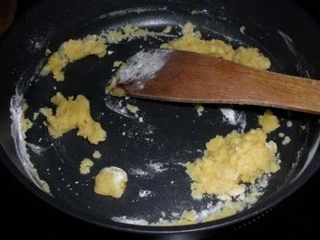 Rezept: Bechamelsoße Bild Nr. 2 Bechamelsoße - Rezept - Bild Nr. 2