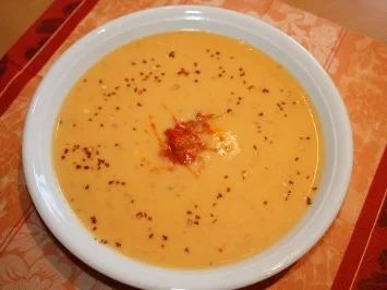 Scharfe Zucchini-Creme-Suppe - Rezept