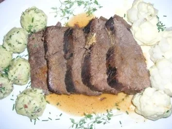 Geschmorter Tafelspitz vom Bergischen Ochsen mit Bordauxsauce und Speck-Grießknödel - Rezept - Bild Nr. 12