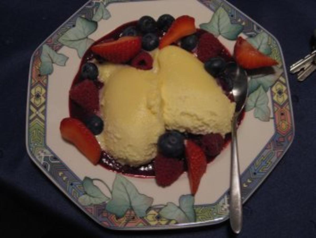 Bilder für Dessert- Cremiges auf fruchtigem - Rezept