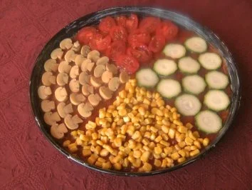 Bunte Hackfleischpizza - Rezept - Bild Nr. 4