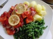 Rezept: Huhn : Saftige Hรคhnchenbrust im Bratschlauch, mit Paprika, Tomate und grรผnen Bohnen Huhn : Saftige Hรคhnchenbrust im Bratschlauch, mit Paprika, Tomate und grรผnen Bohnen - Rezept