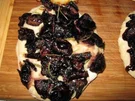 Rezept: Focaccia mit Rotwein-Balsamico-Schalotten Focaccia mit Rotwein-Balsamico-Schalotten - Rezept