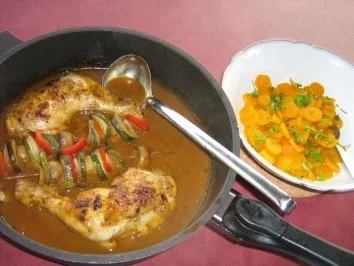 Rezept: Hähnchenschenkel mit Gemüsespießen auf Karottenbeet Bild Nr. 5 Hähnchenschenkel mit Gemüsespießen auf Karottenbeet - Rezept - Bild Nr. 5