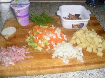 Wiener Erdäpfelsuppe (Kartoffelsuppe) - Rezept - Bild Nr. 2