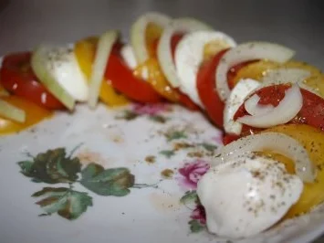 Rezept: Garnelen mit gedünsten Gemüse an einem Halbkreis von Tomaten, Ei und Zwiebel Bild Nr. 4 Garnelen mit gedünsten Gemüse an einem Halbkreis von Tomaten, Ei und Zwiebel - Rezept - Bild Nr. 4