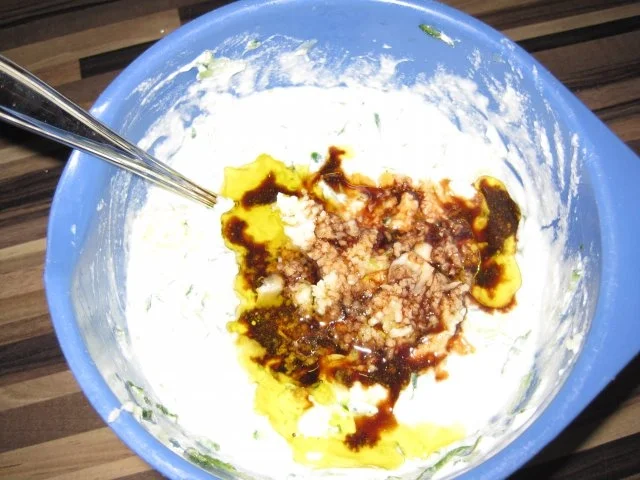 Rezept: Tzaziki Bild Nr. 4 Tzaziki - Rezept - Bild Nr. 4