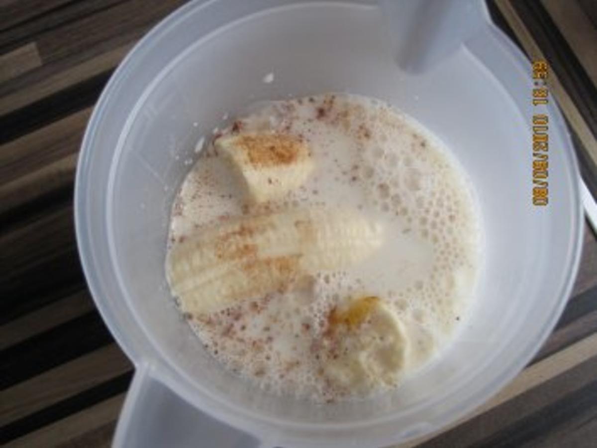 Bananenmilch mit Milch fettarm und Bananen sehr reif - Rezept mit Bild ...