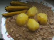 Gehacktes-Stippe mit Salzkartoffeln und - Rezept