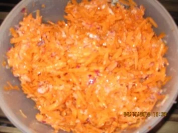 Simpler Möhrensalat - Rezept