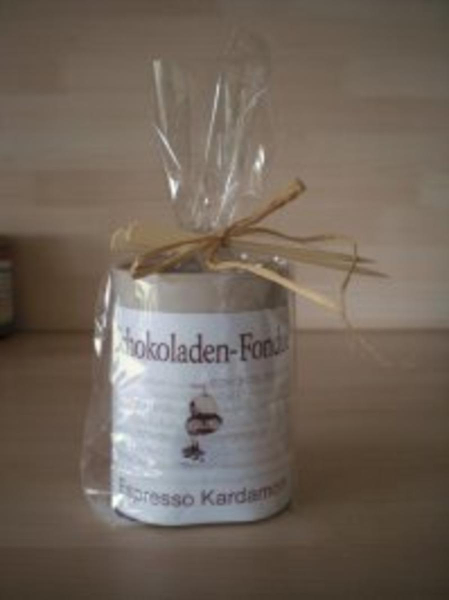 Geschenkidee: Schokoladen-Fondue - Rezept