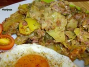 Bauernschmaus aus der Pfanne mit Spiegelei - Rezept