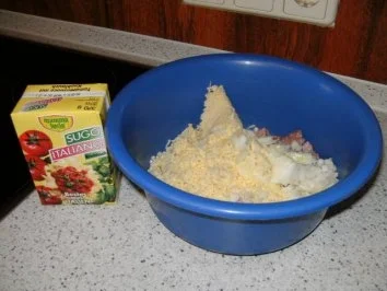 Party-Pizza-Brötchen Salami - Rezept