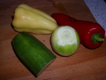 Rezept: Paprika-Zucchini-Hähnchenfleischpfanne Bild Nr. 3 Paprika-Zucchini-Hähnchenfleischpfanne - Rezept - Bild Nr. 3