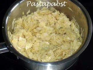 Rezept: Bienenstichmuffins Bild Nr. 2 Bienenstichmuffins - Rezept - Bild Nr. 2