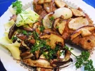 Kotelett paniert - mit gebratenen Steinpilzen .... - Rezept