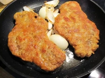 Wie Lange Muss Ein Paniertes Kotelett Braten Kotelett paniert mit gebratenen Steinpilzen - schnell & einfach - von mimi