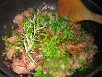 Rezept: Rindfleisch-Pilz-Schmortopf Bild Nr. 4 Rindfleisch-Pilz-Schmortopf - Rezept - Bild Nr. 4