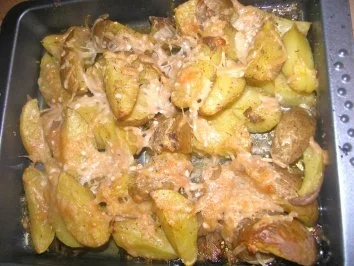 Mediterraner Brotsalat mit Gesellschaft - Rezept - Bild Nr. 7