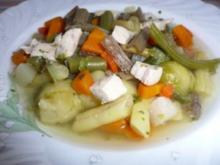 Suppe: Hühnersuppe mit frischem Gartengemüse - Rezept