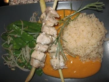 Rotes Thai-Curry mit Zitronengras-Seelachsfilet-Spieße - Rezept - Bild Nr. 2