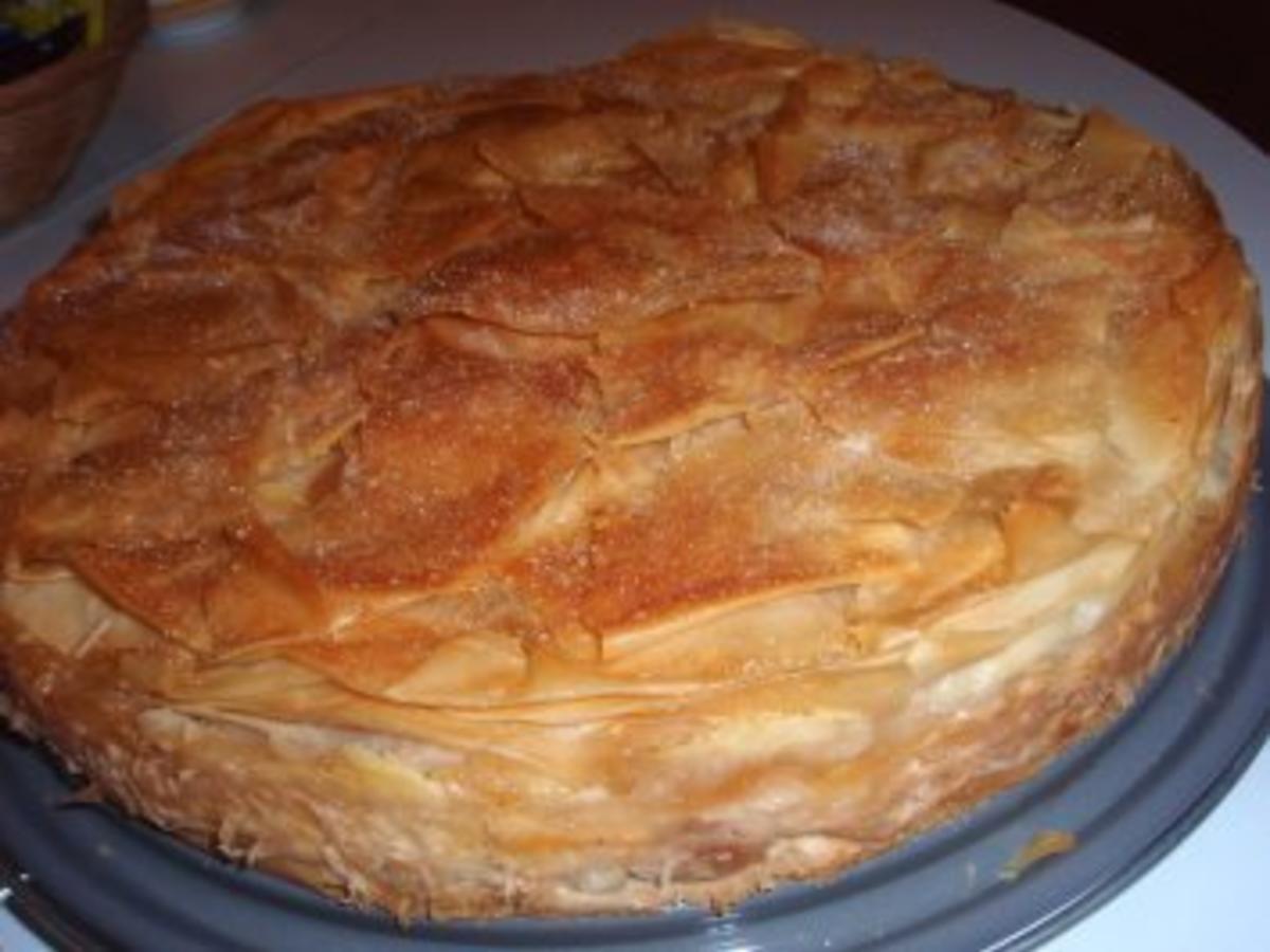 Torte: Gedeckte Apfel Pudding Torte - einfach - von caramaus