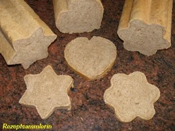 Rezept: Brot: VOLLKORNWEISSBROTE .... in Form gebracht Brot: VOLLKORNWEISSBROTE .... in Form gebracht - Rezept