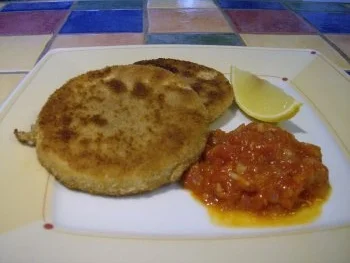 Sellerieschnitzel mit Tomaten-Orangen-Sauce - Rezept