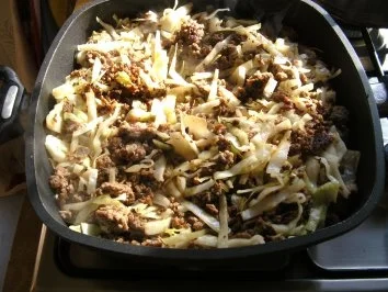 Rezept: Weißkohl mit Hackfleisch Bild Nr. 2 Weißkohl mit Hackfleisch - Rezept - Bild Nr. 2