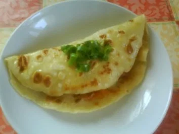 Rezept: Deftige Pfannkuchen mit Frischkäse-Hackfleischfüllung Deftige Pfannkuchen mit Frischkäse-Hackfleischfüllung - Rezept