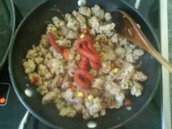 Rezept: Deftige Pfannkuchen mit Frischkäse-Hackfleischfüllung Bild Nr. 14 Deftige Pfannkuchen mit Frischkäse-Hackfleischfüllung - Rezept - Bild Nr. 14