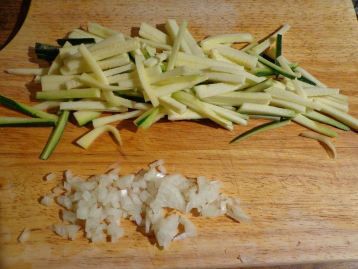 Feine Käsesuppe mit Zucchini - Rezept - Bild Nr. 2