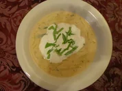 Feine Käsesuppe mit Zucchini - Rezept