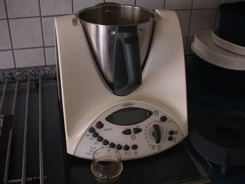 Rezept: Eierlikör selbstgemacht Bild Nr. 3 Eierlikör selbstgemacht - Rezept - Bild Nr. 3