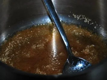 Mascarpone-Traum mit beschwipsten Äpfeln unterm Chilihäubchen - Rezept - Bild Nr. 5