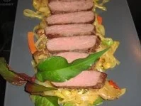 Rindersteak auf gelbem  Glasnudel-Gemüse-Curry - Rezept - Bild Nr. 2