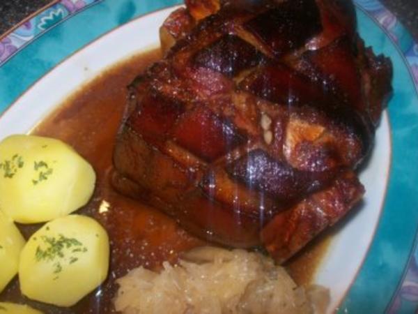 Schweinshaxe Mit Schwein Eisbein Haxe Fe Frisch Und K Mmel Rezept