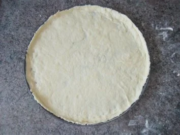 Pizza Prosciutto mit Mozzarella & Paprika - Rezept - Bild Nr. 4