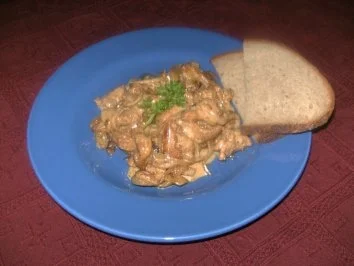 Rezept: Zwiebelsahnegeschnetzeltes Zwiebelsahnegeschnetzeltes - Rezept