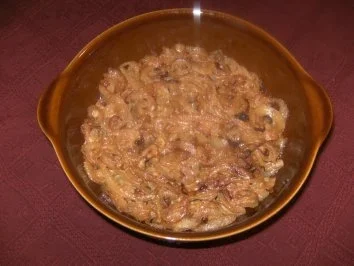 Rezept: Zwiebelsahnegeschnetzeltes Bild Nr. 6 Zwiebelsahnegeschnetzeltes - Rezept - Bild Nr. 6