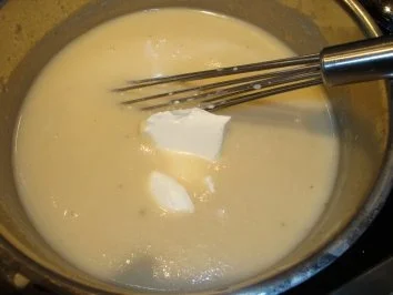 Rezept: Blumenkohlsuppe mit Ingwer und Frühstücksspeck Bild Nr. 6 Blumenkohlsuppe mit Ingwer und Frühstücksspeck - Rezept - Bild Nr. 6