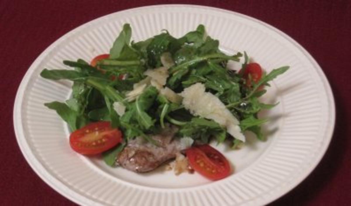 Paillard de boeuf auf Rucolasalat - Rezept - kochbar.de