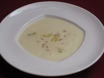 Geeistes Kartoffelsüppchen mit Lauch und Pfifferlingen - Rezept
